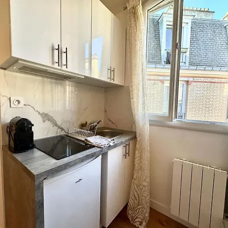 Διαμέρισμα New 458 Chaplin - Cosy Center